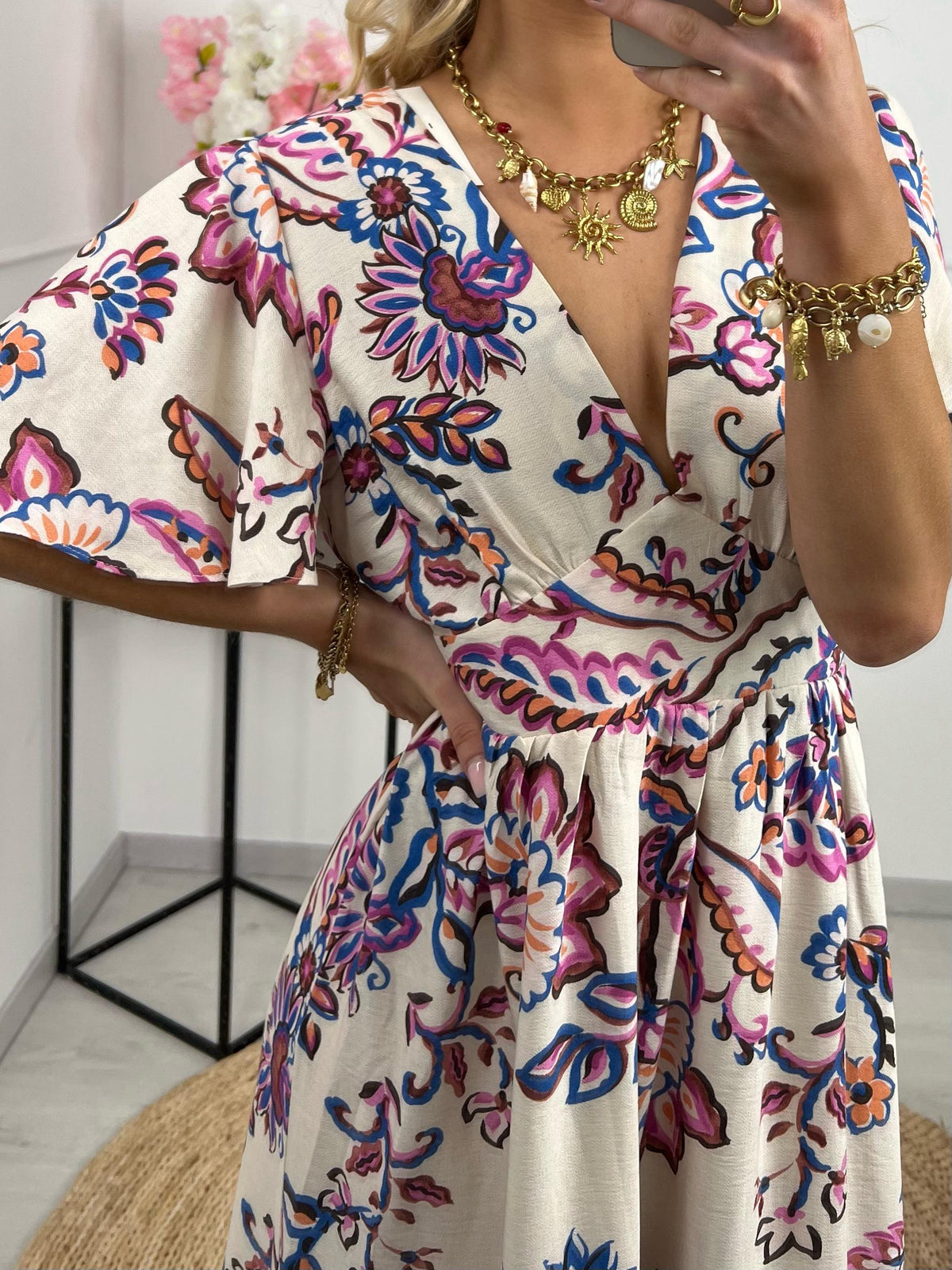ROBE NELL