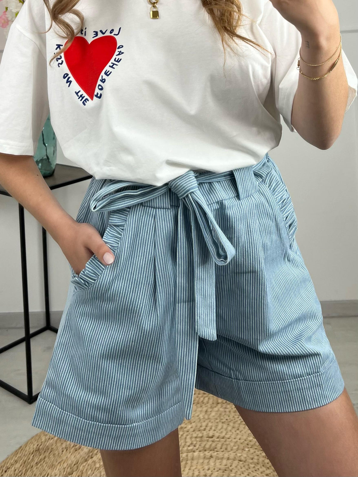 SHORT NELLA