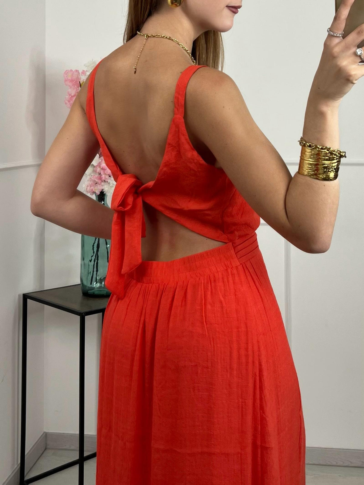 ROBE HILLARIE