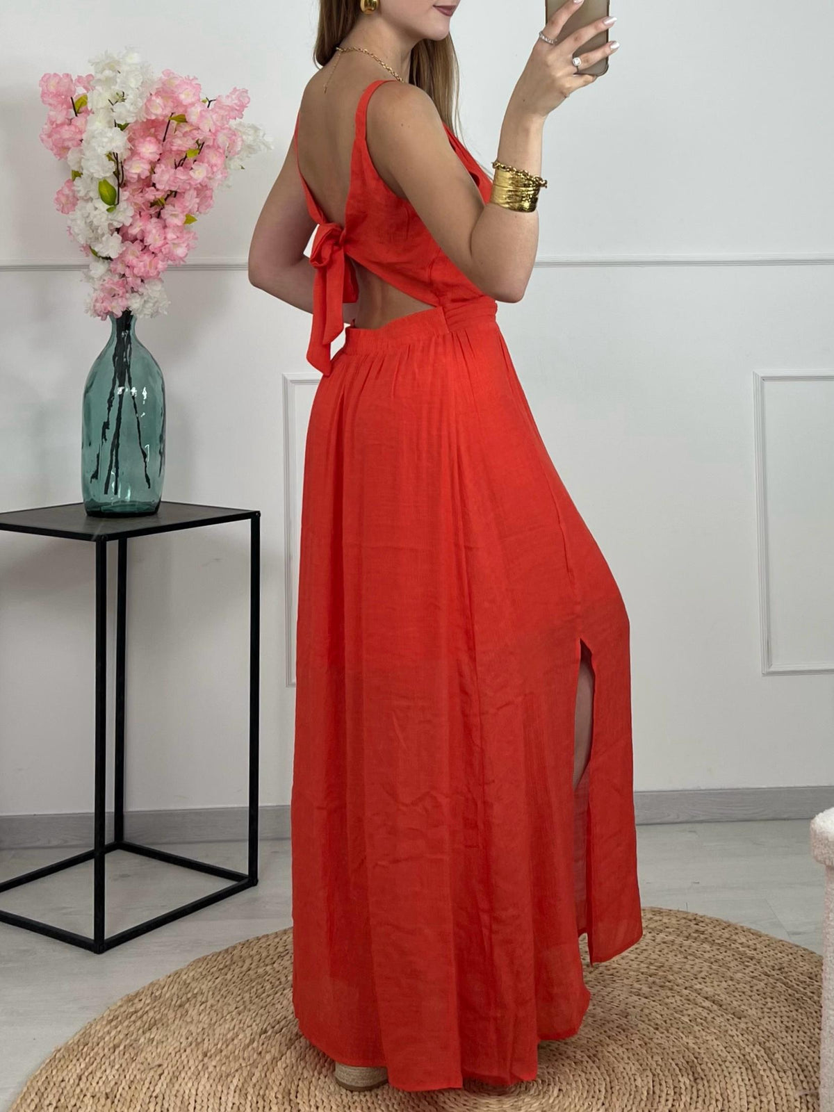 ROBE HILLARIE