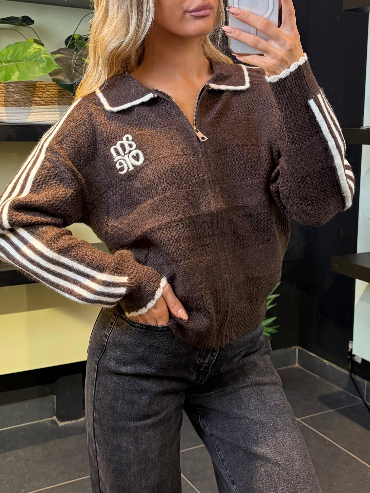 PULL BRUN LISON