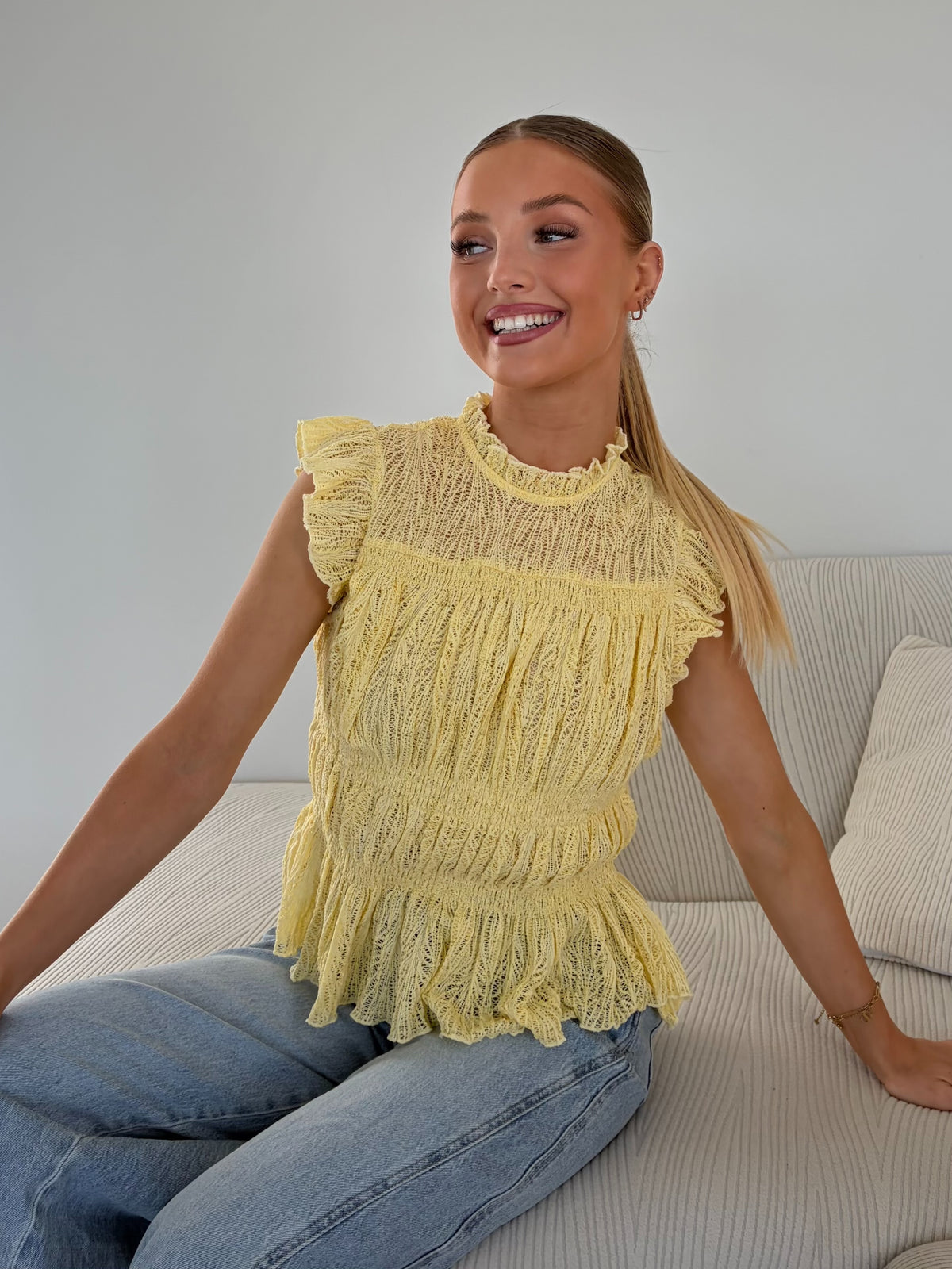 Top ONLY REBECCA