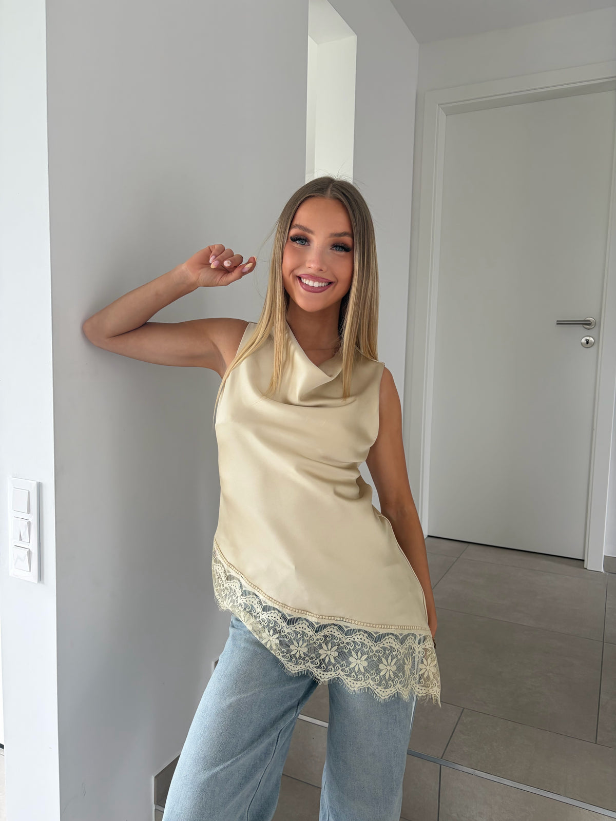 Top DAPHNÉ