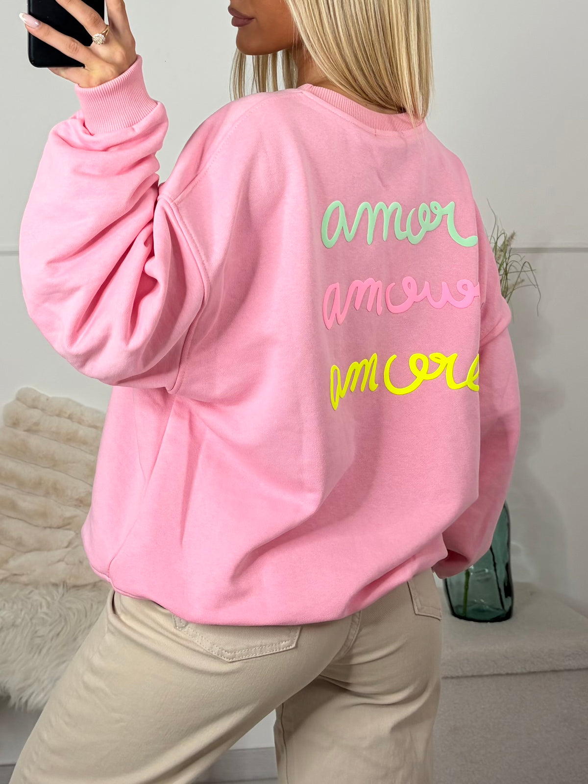 SWEAT AMOR
