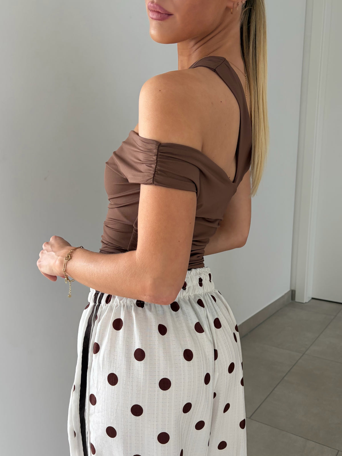Top LYLA