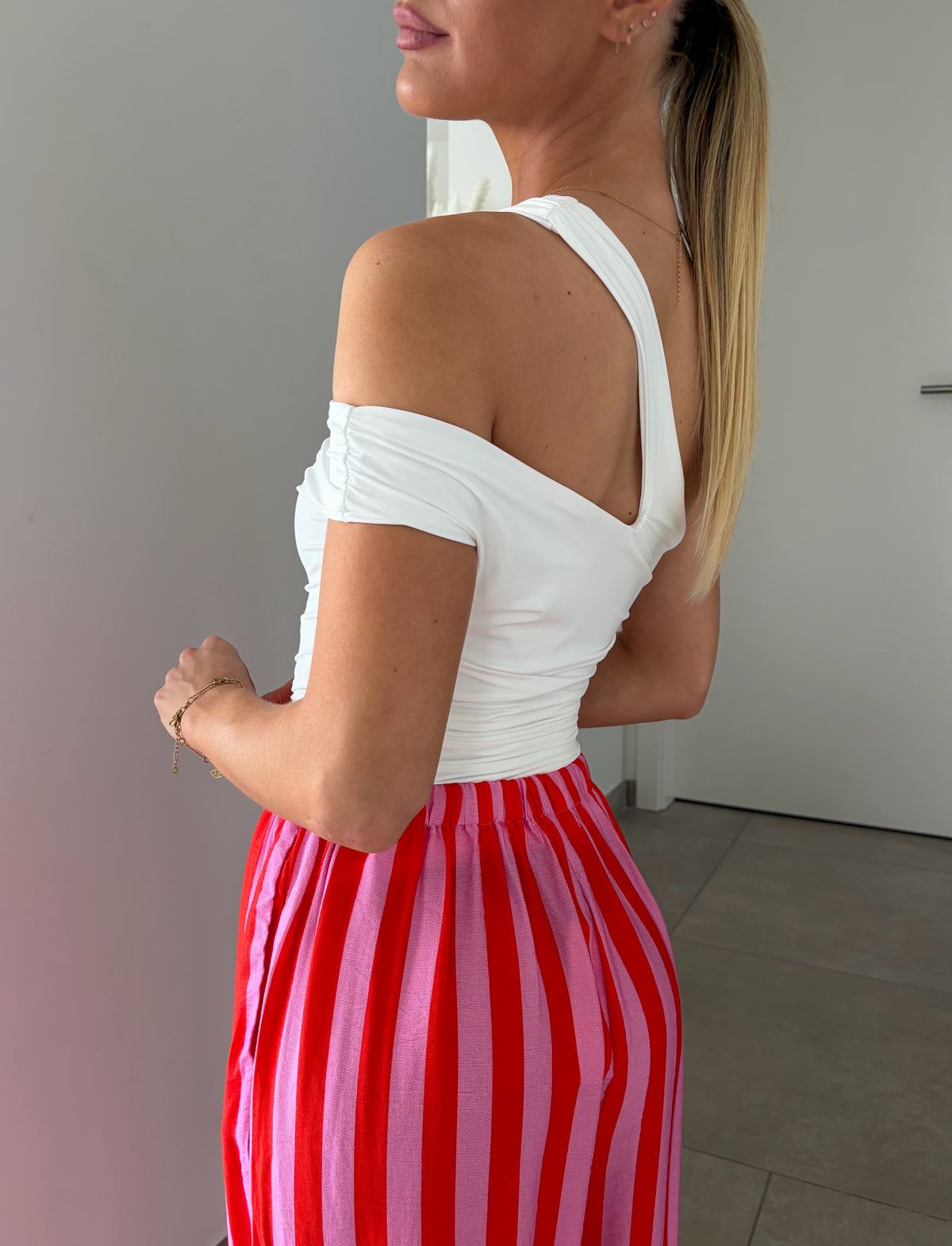 Top LYLA