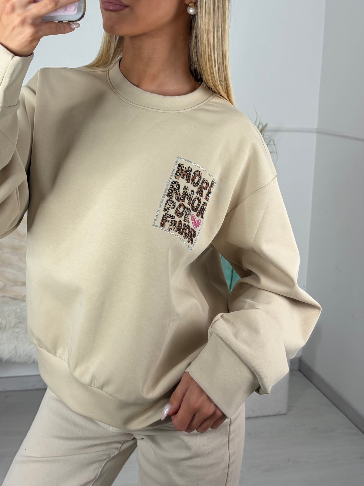SWEAT AMOR