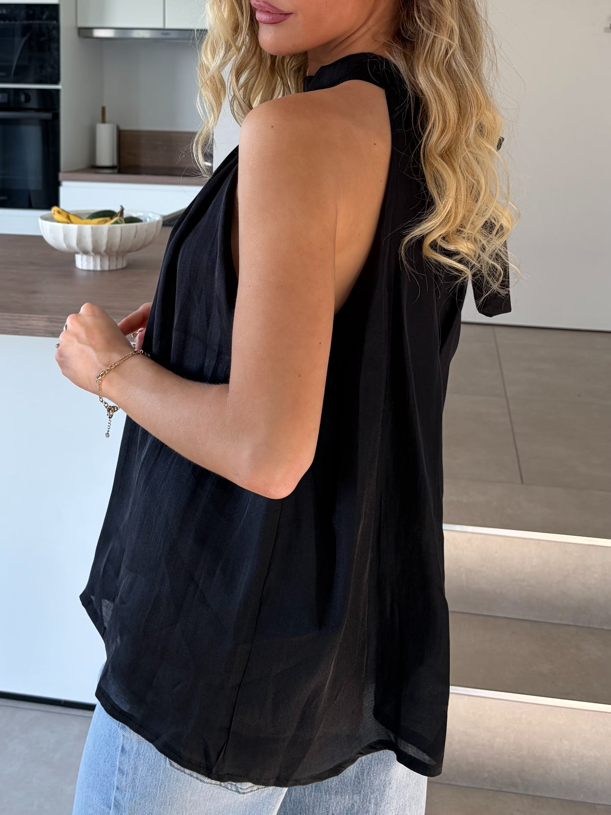 TOP NINA