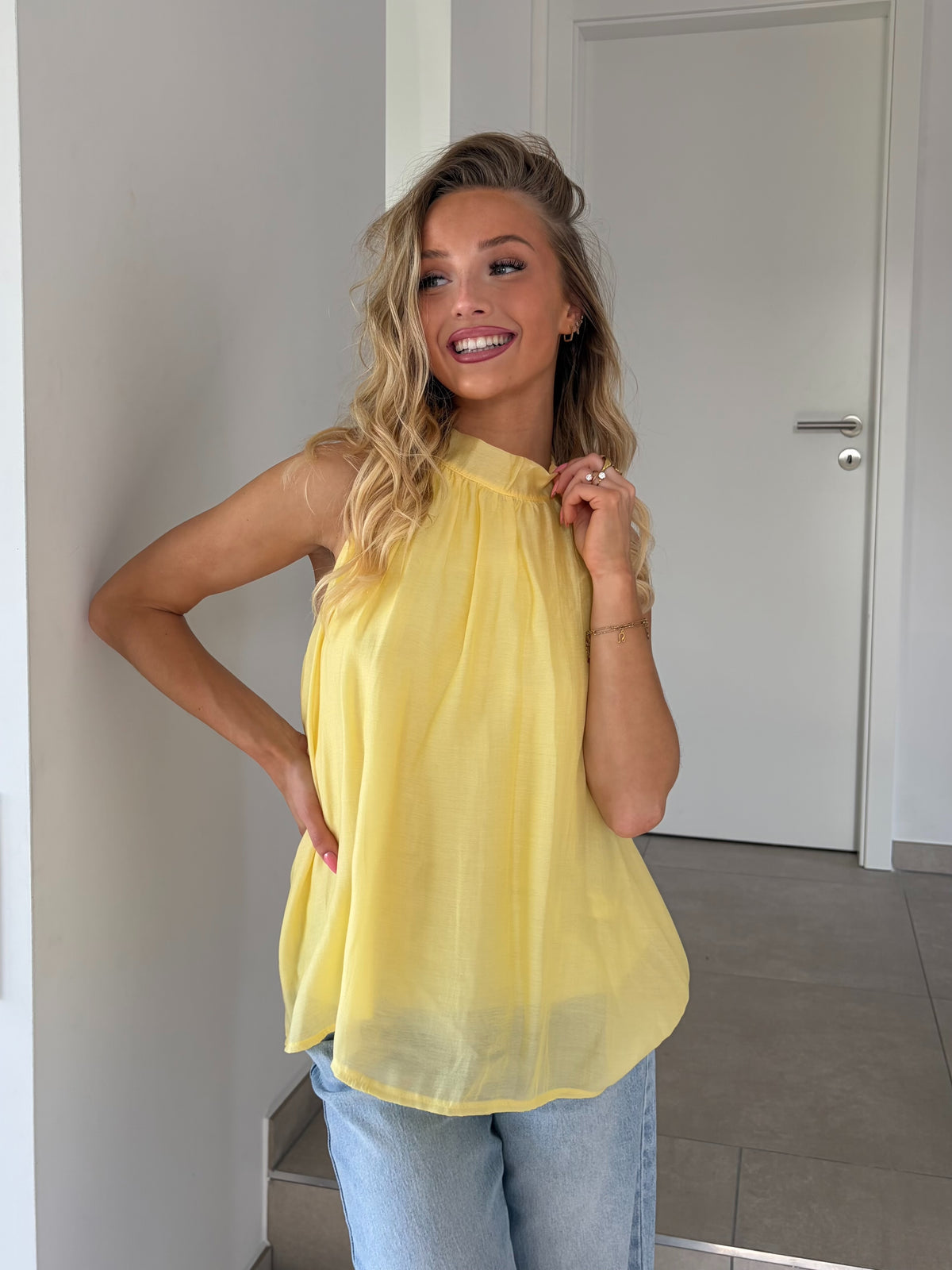 TOP NINA