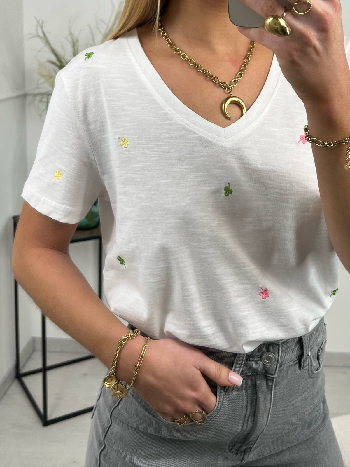 T-SHIRT ONLY