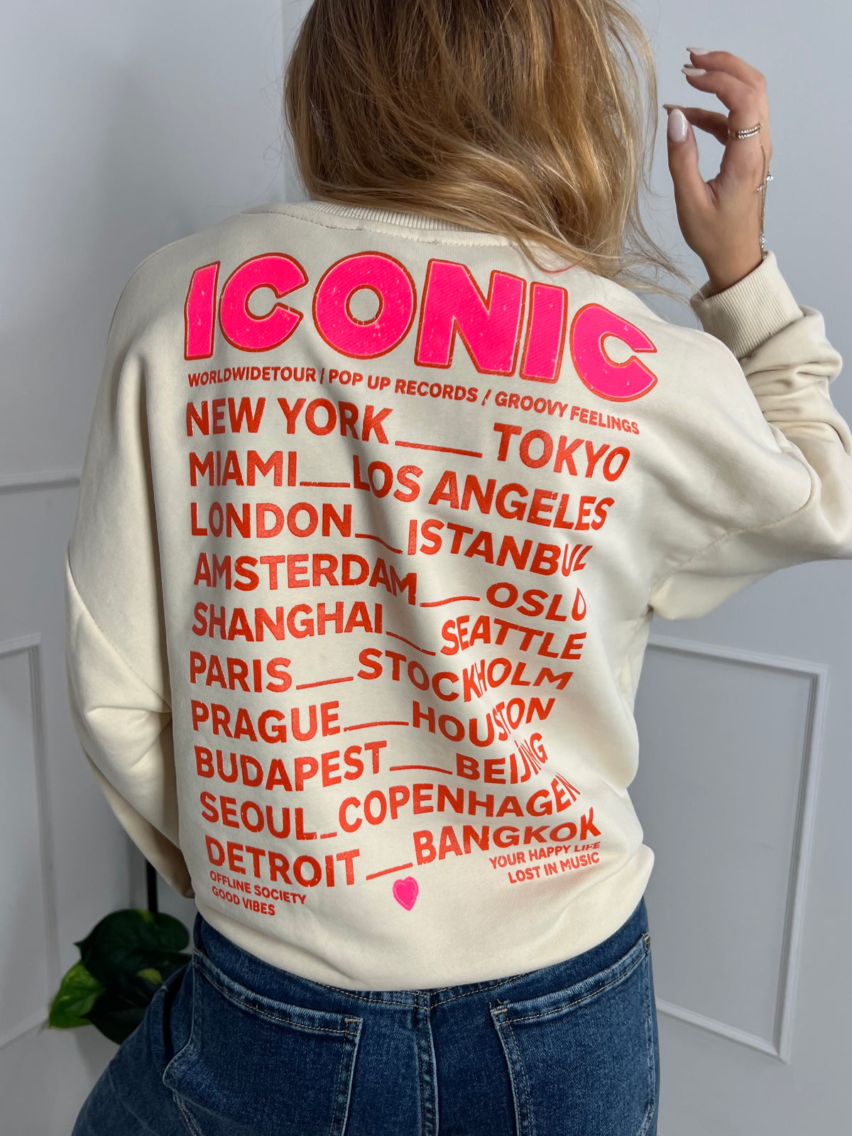 SWEAT ICONIC