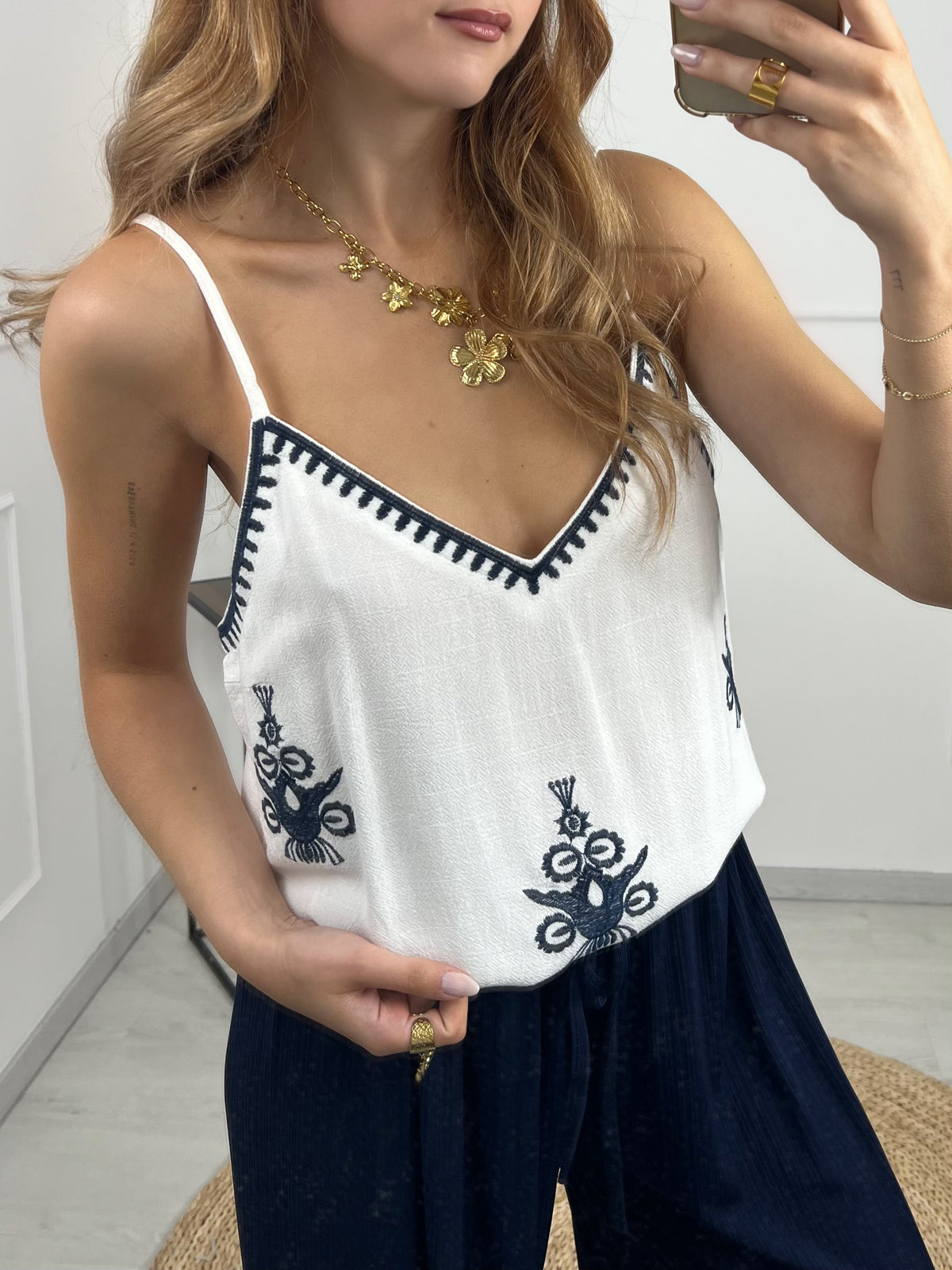 TOP TAMARA