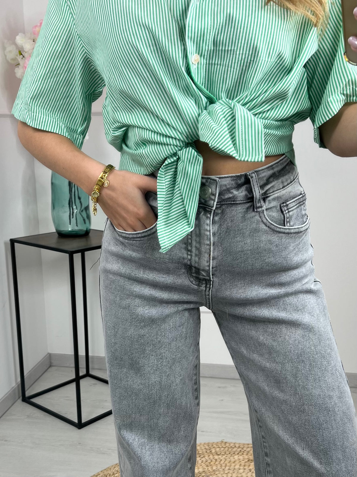 JEANS CONFIDENCE