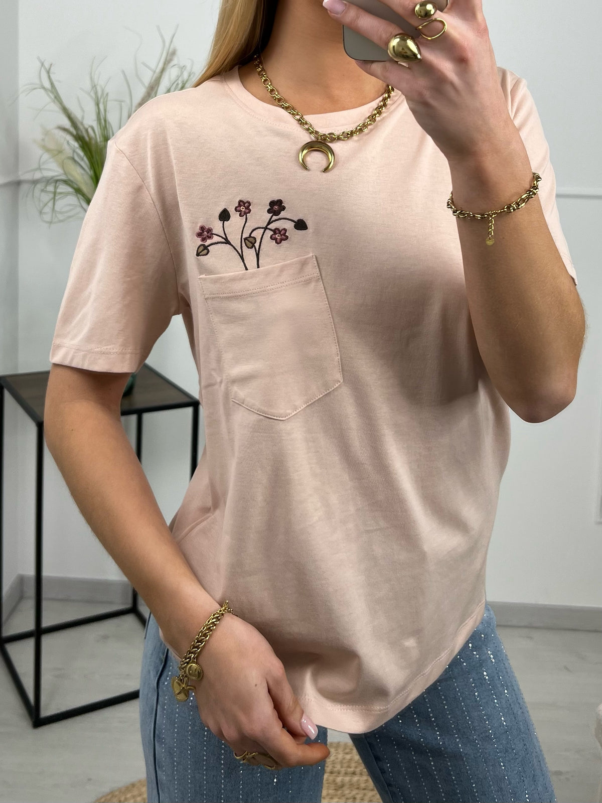 T-SHIRT ONLY FLOWERS