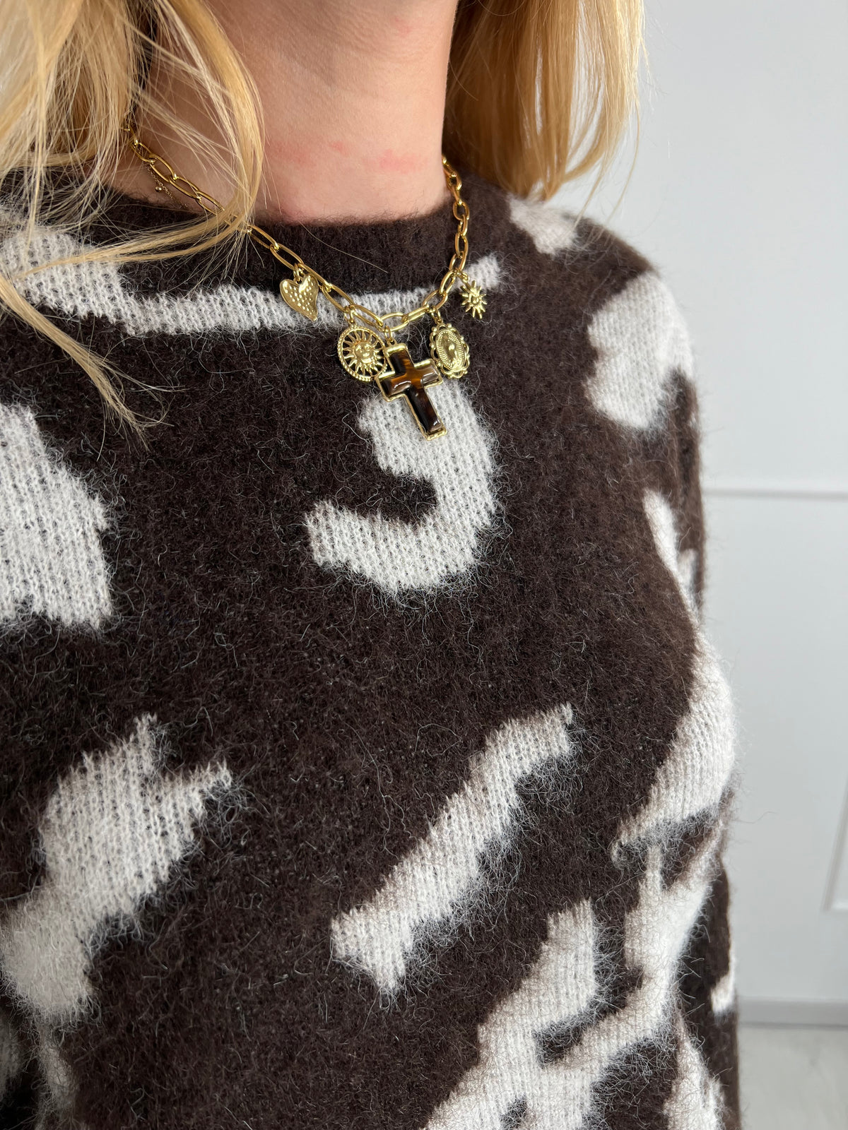 PULL ONLY  ZELIE