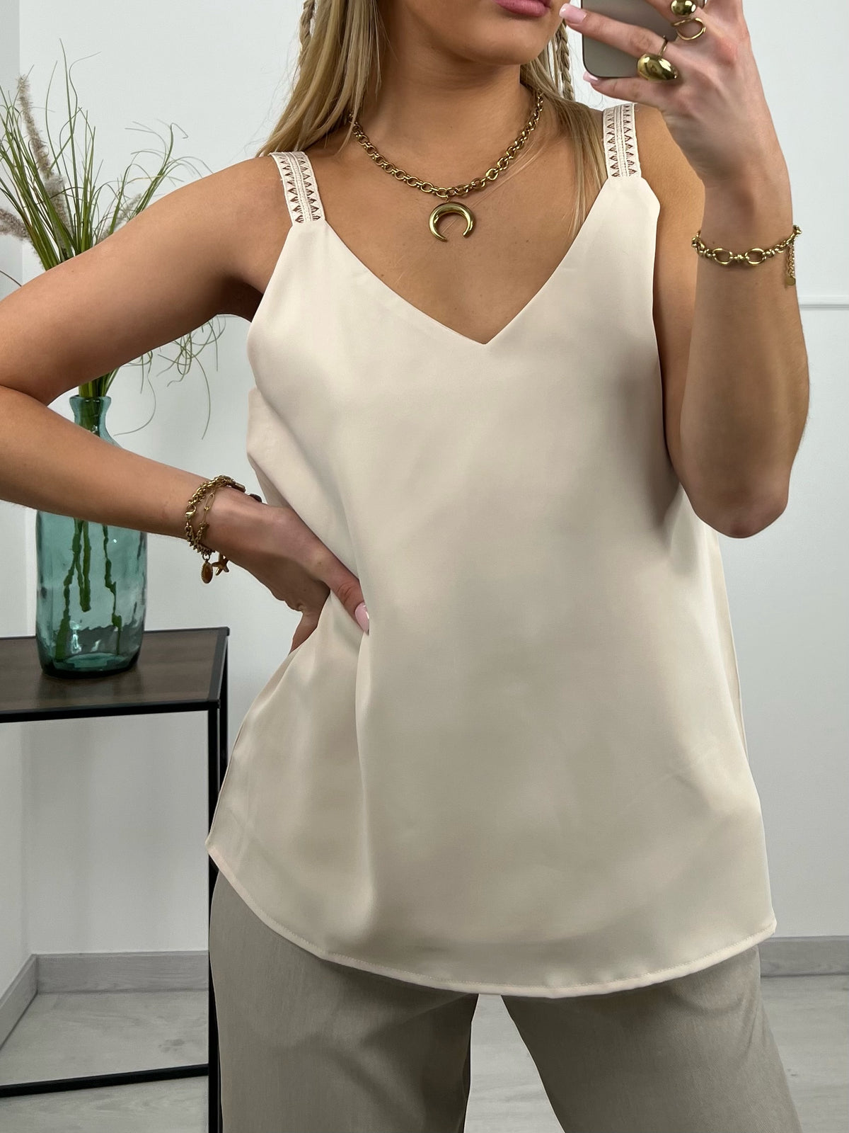 TOP TILLA
