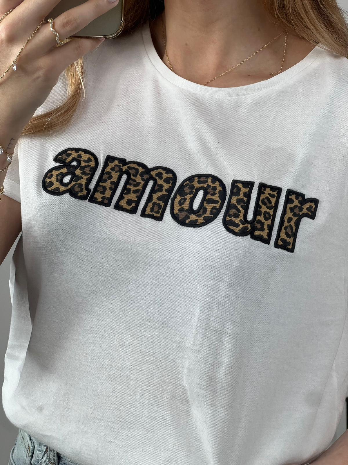 T-SHIRT AMOR ONLY