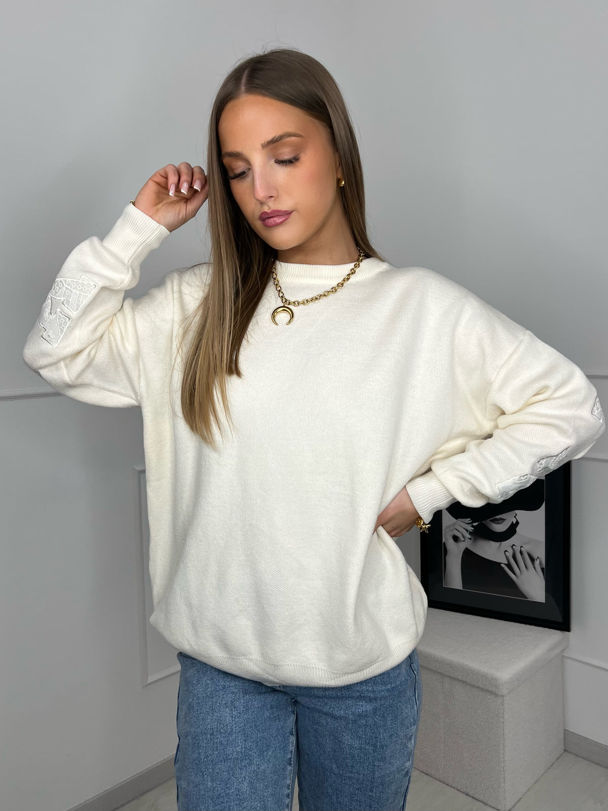 PHYLICIA SWEATER