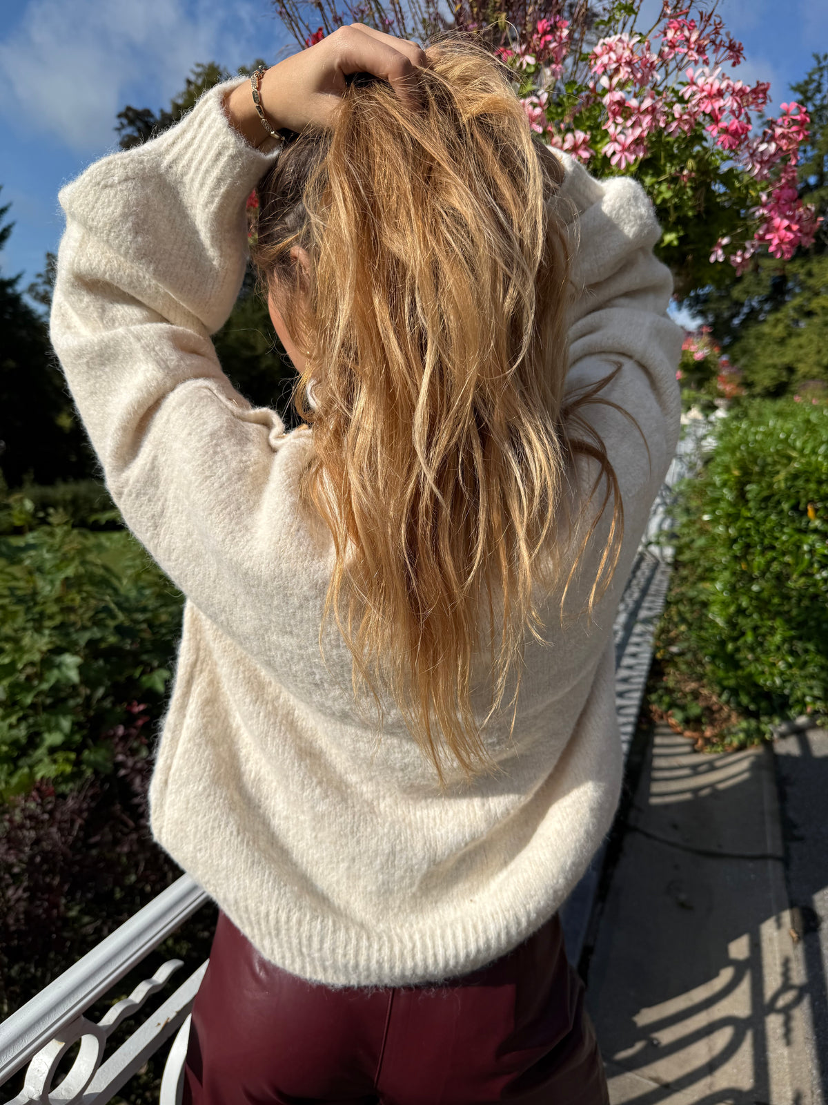 PULL MAYA