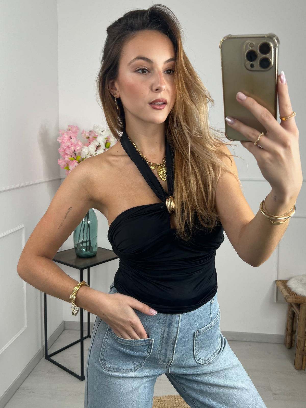 TOP NORA