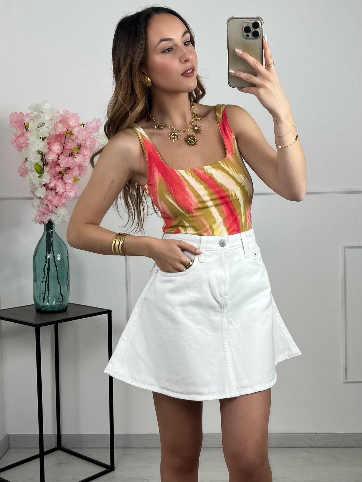 TOP REBEKA