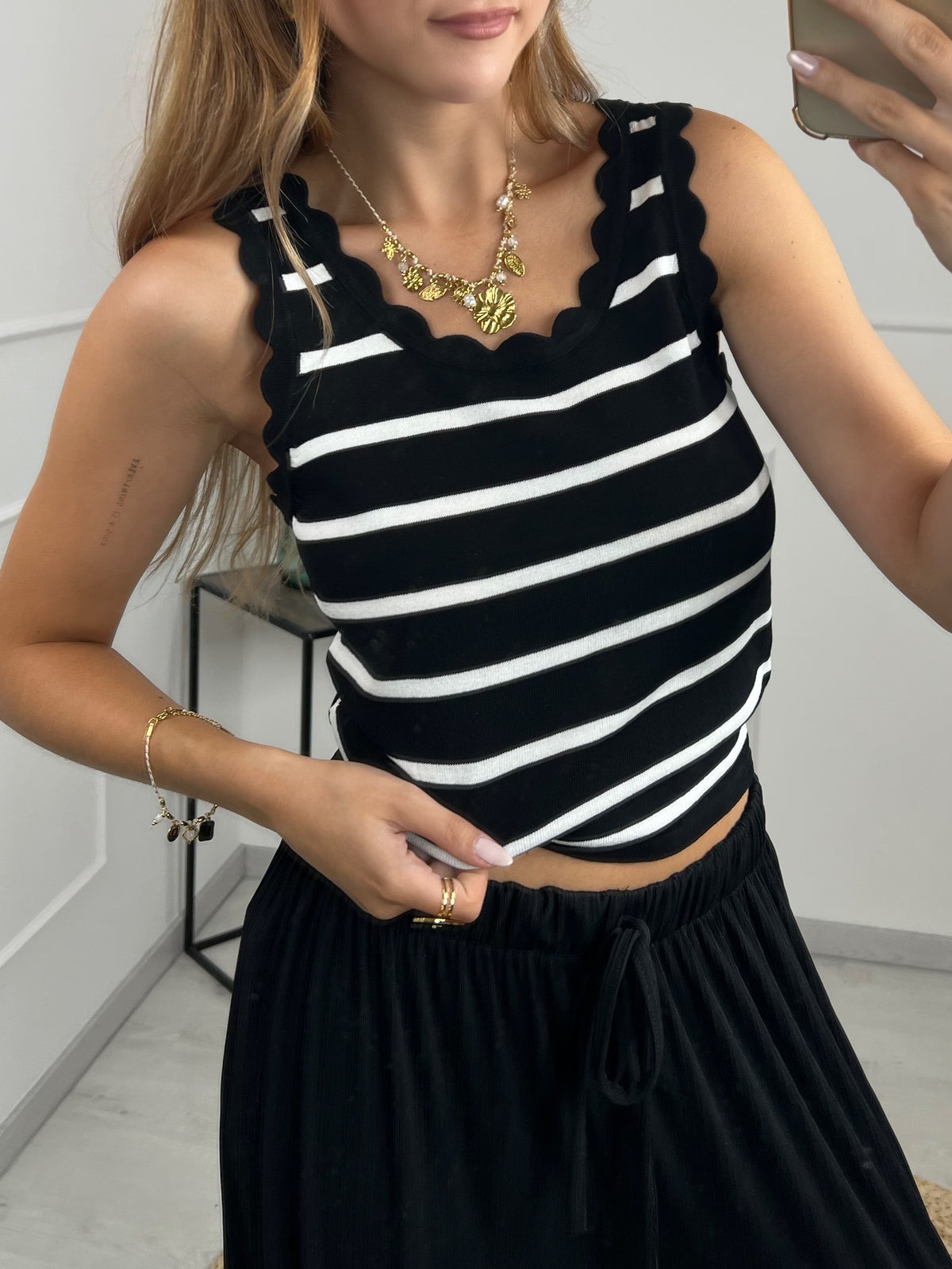 TOP NORA