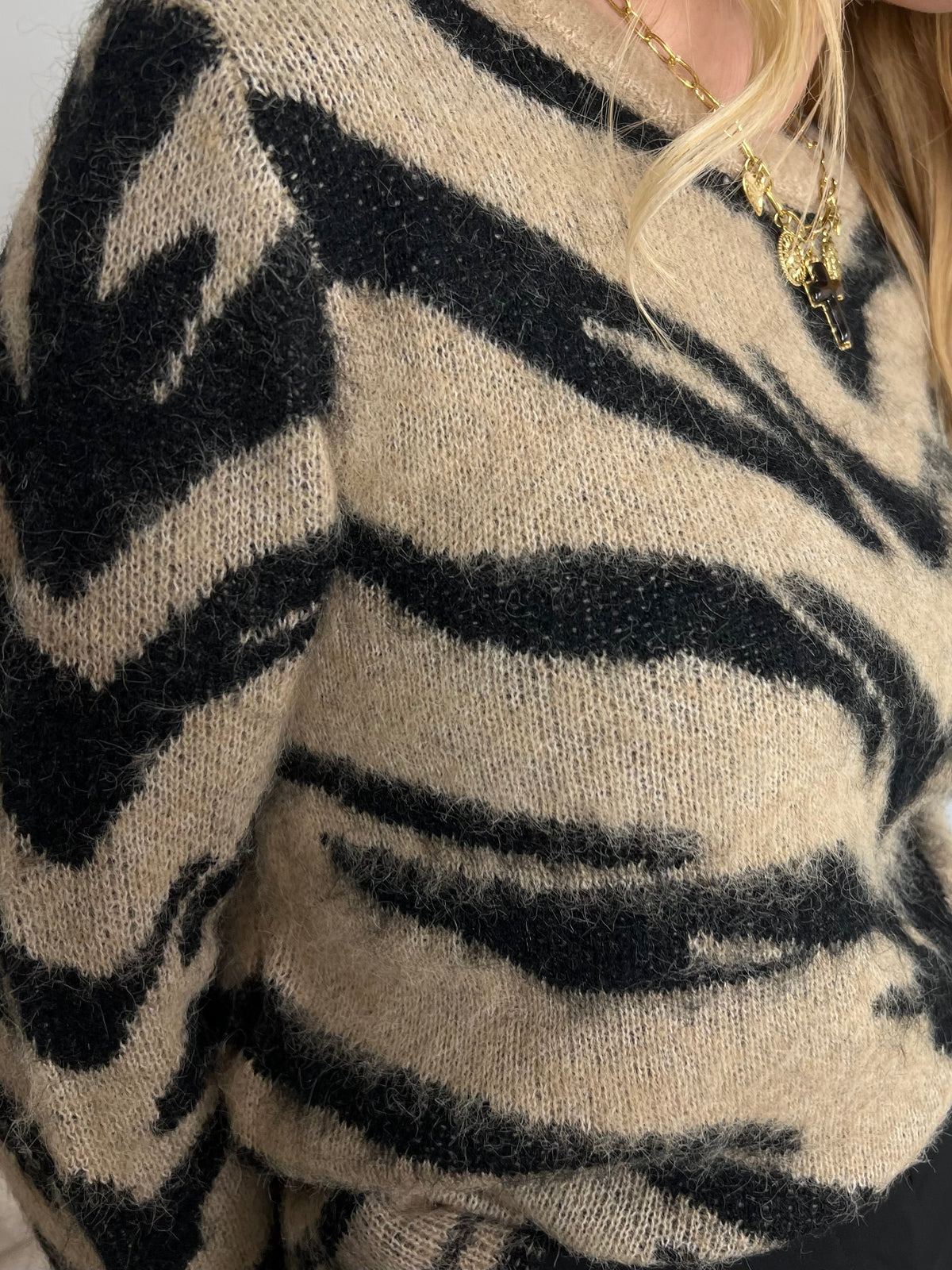 PULL ONLY  ZELIE