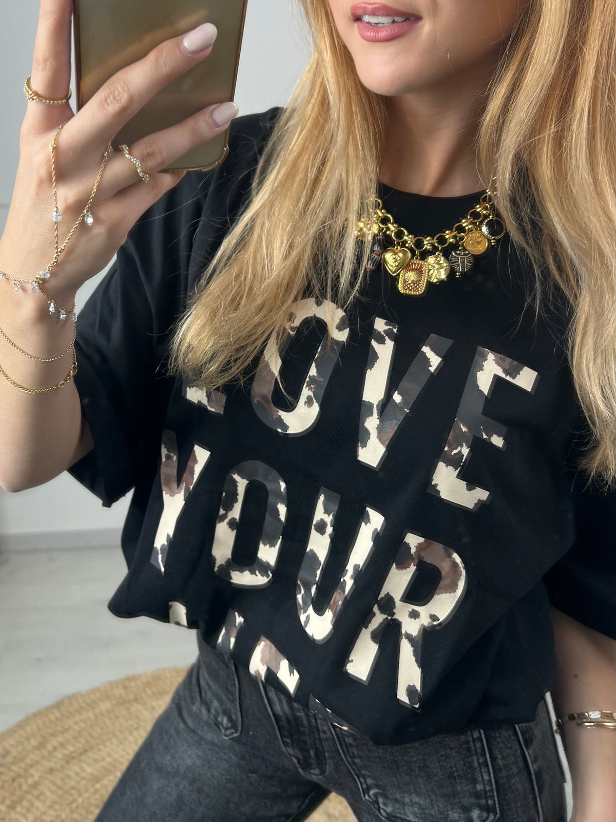 T-SHIRT ONLY LIVE