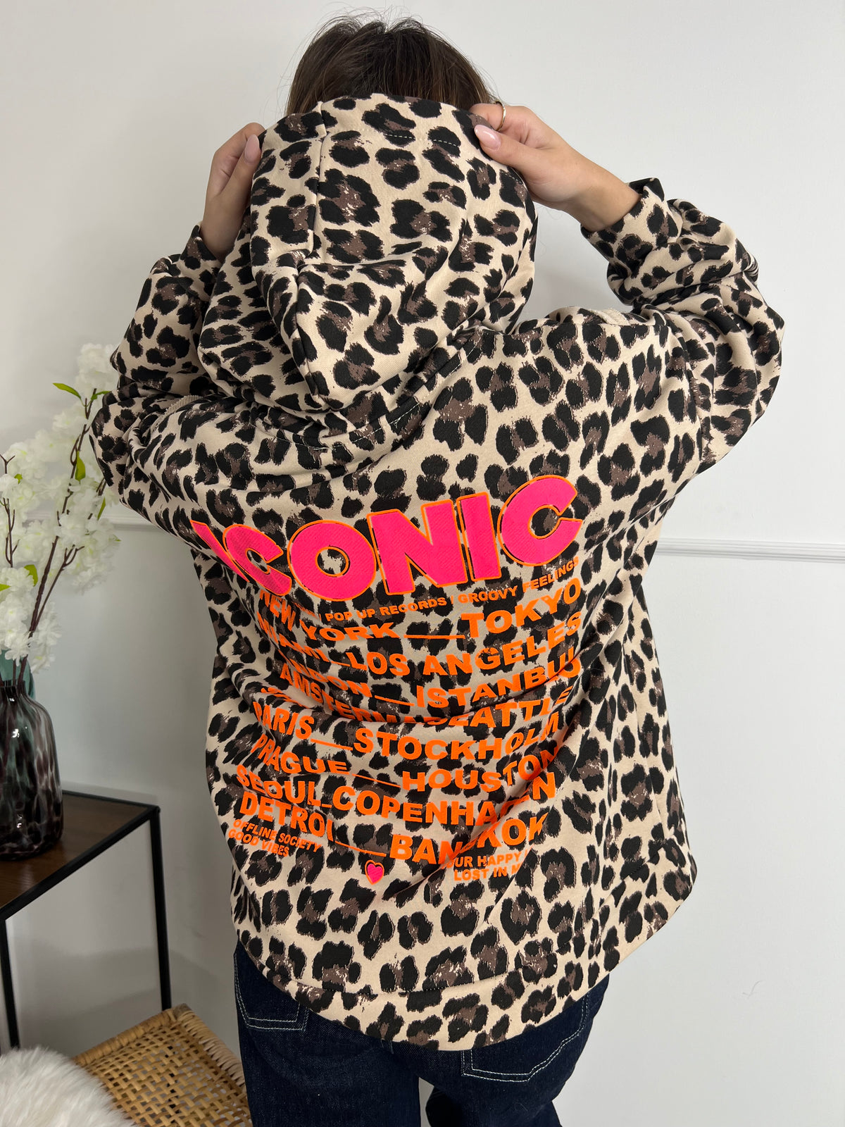 SWEAT ICONIC