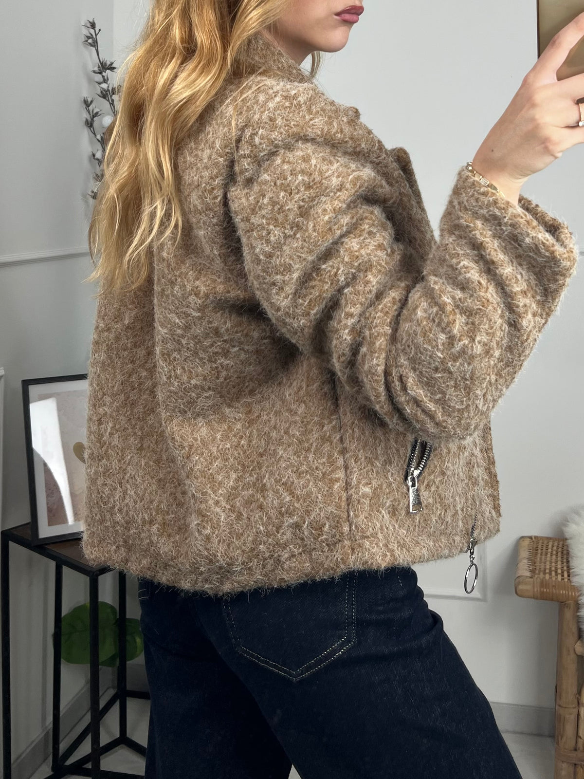 VESTE TACHIA