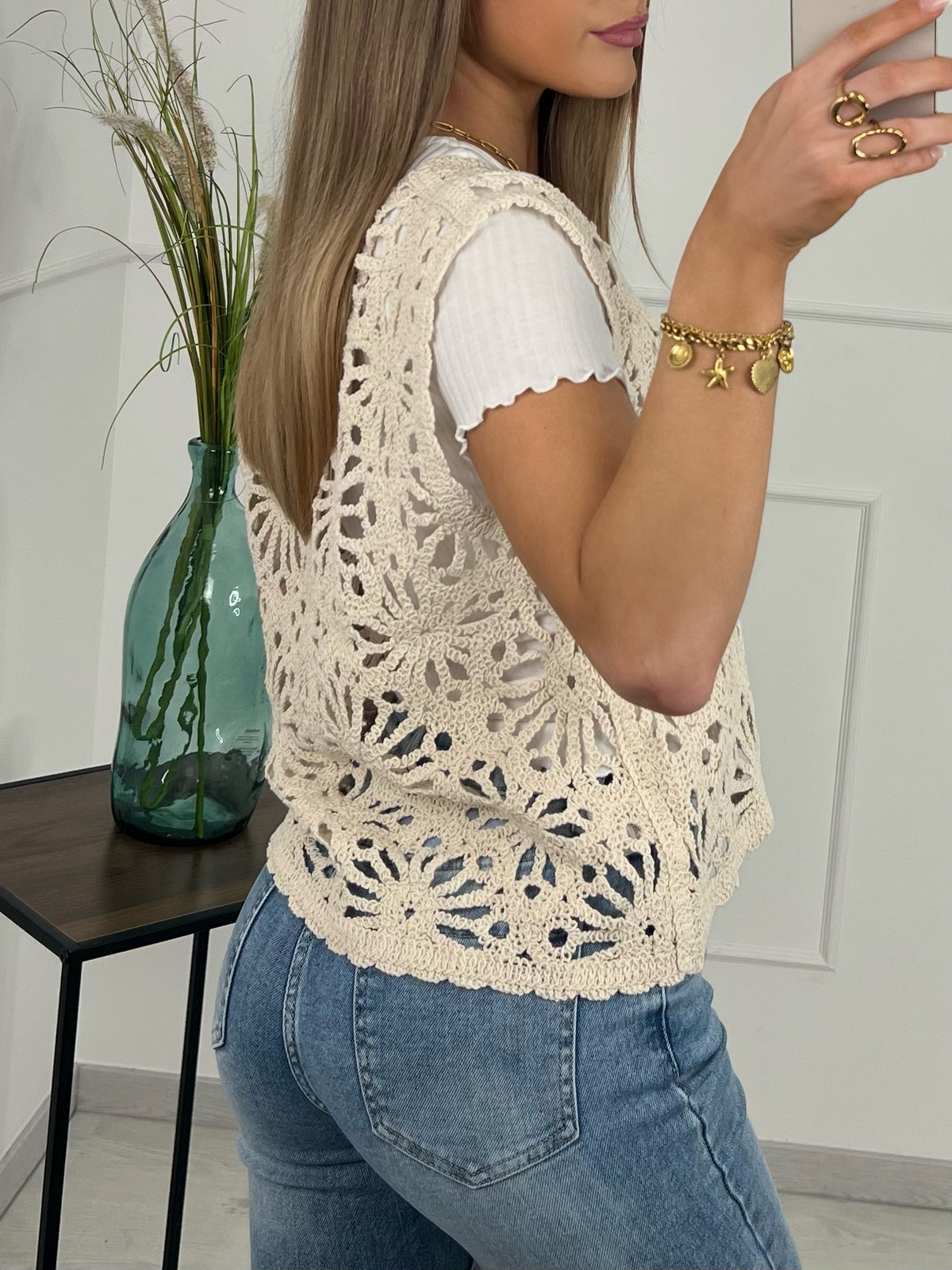 THEODA VEST