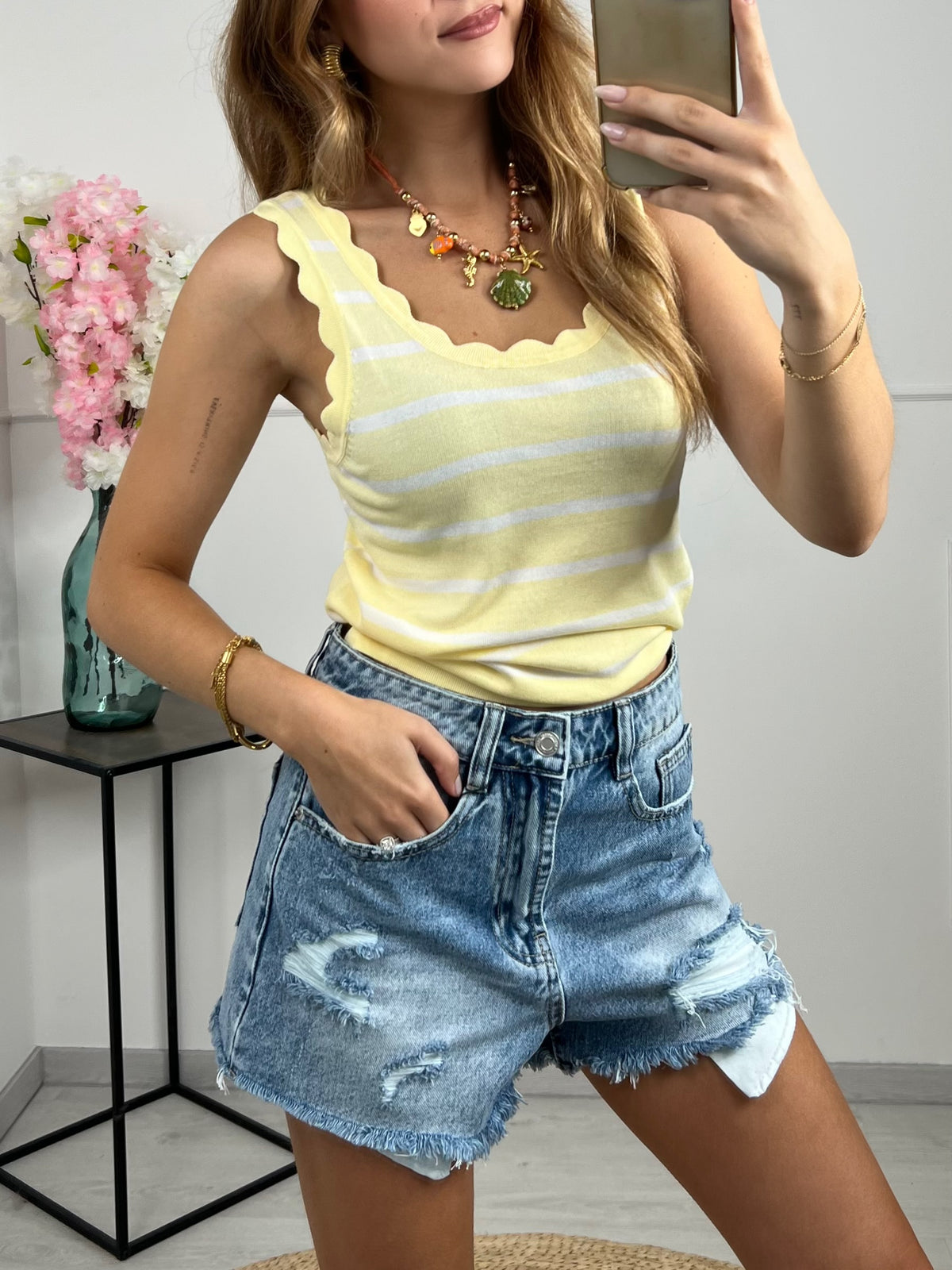 TOP NORA