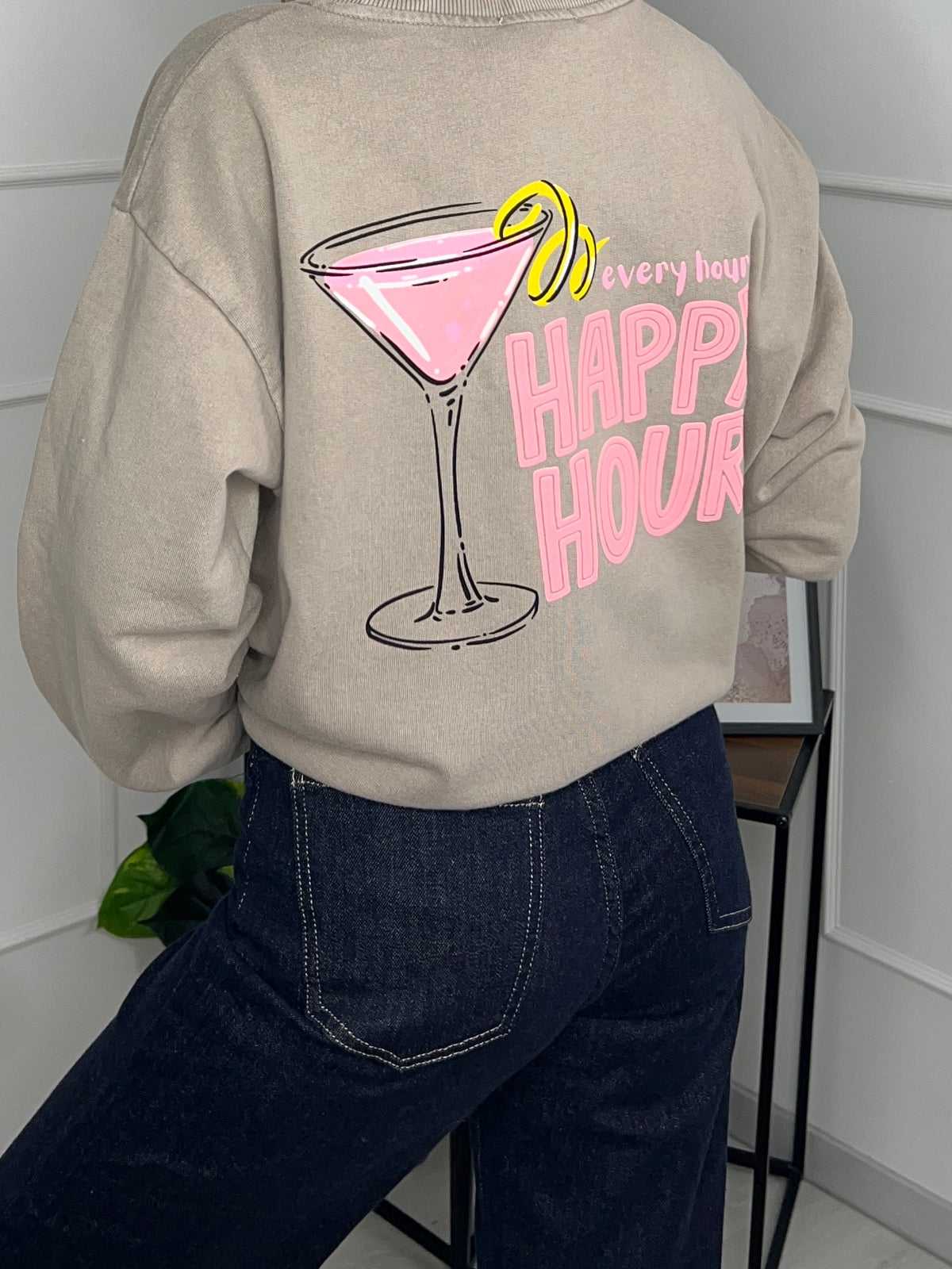SWEAT HAPPY HOURS