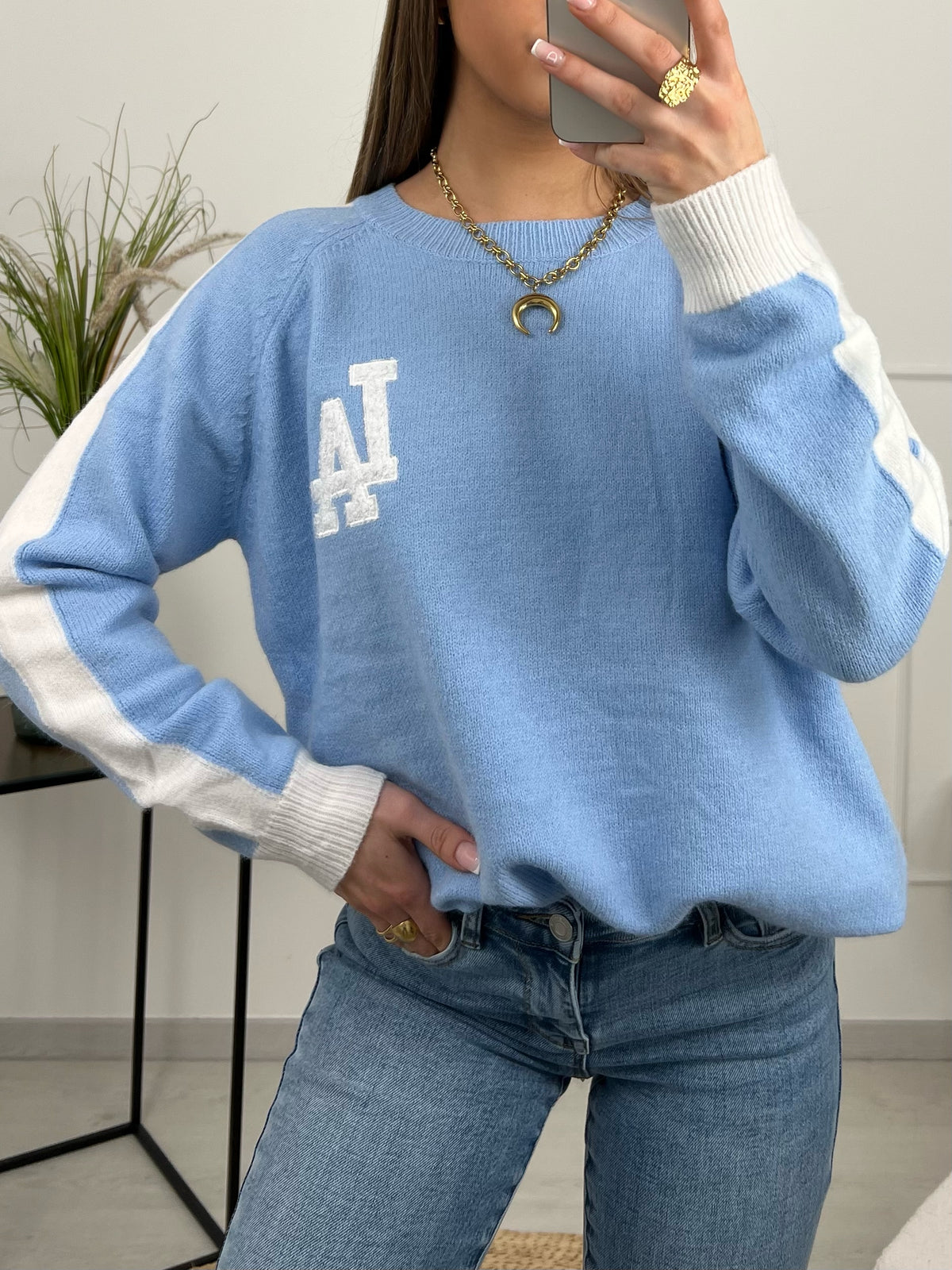 JELANI SWEATER