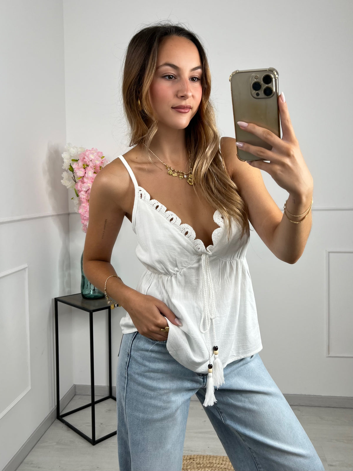 TOP ADELINA