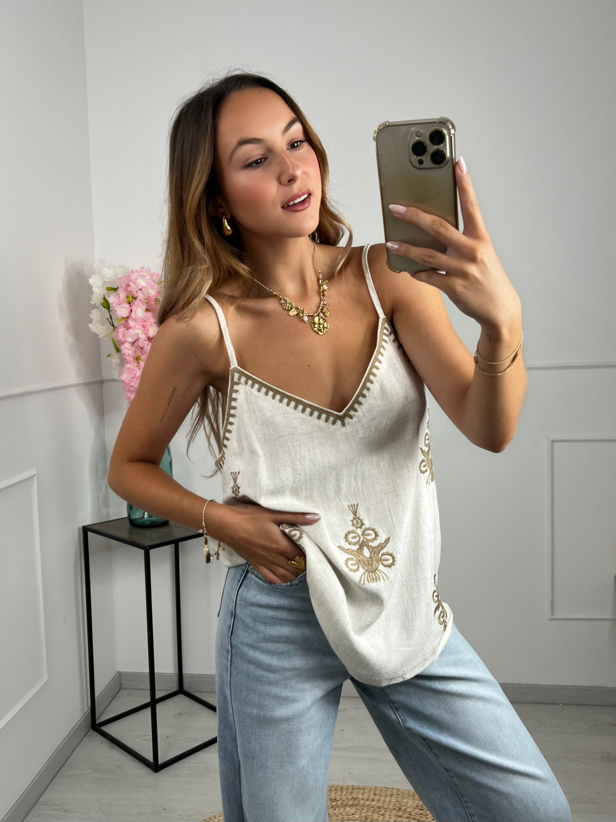 TOP TAMARA