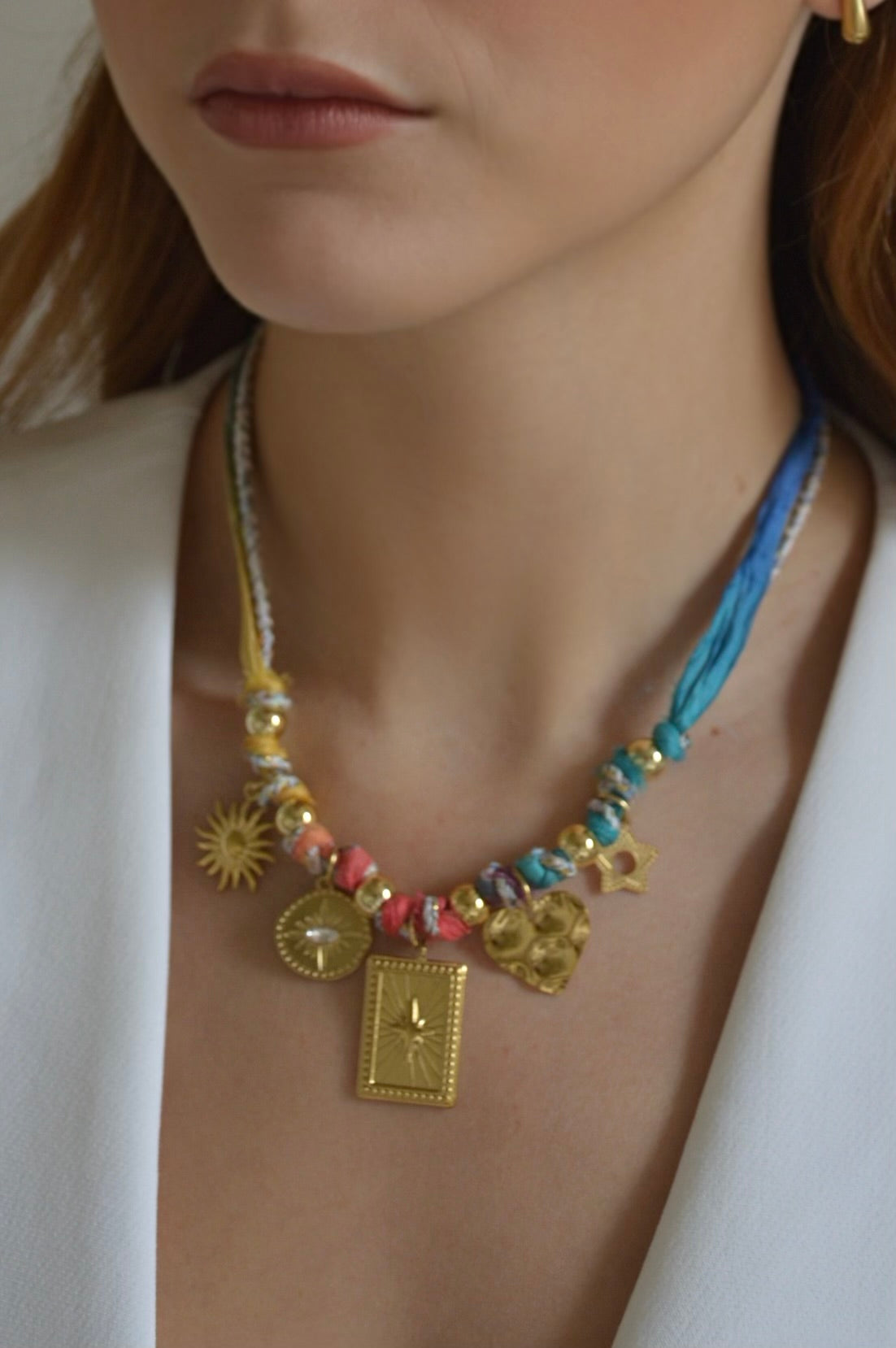 COLLIER
